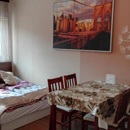 Sunshine Apartman Appartement Siófok Buitenkant foto
