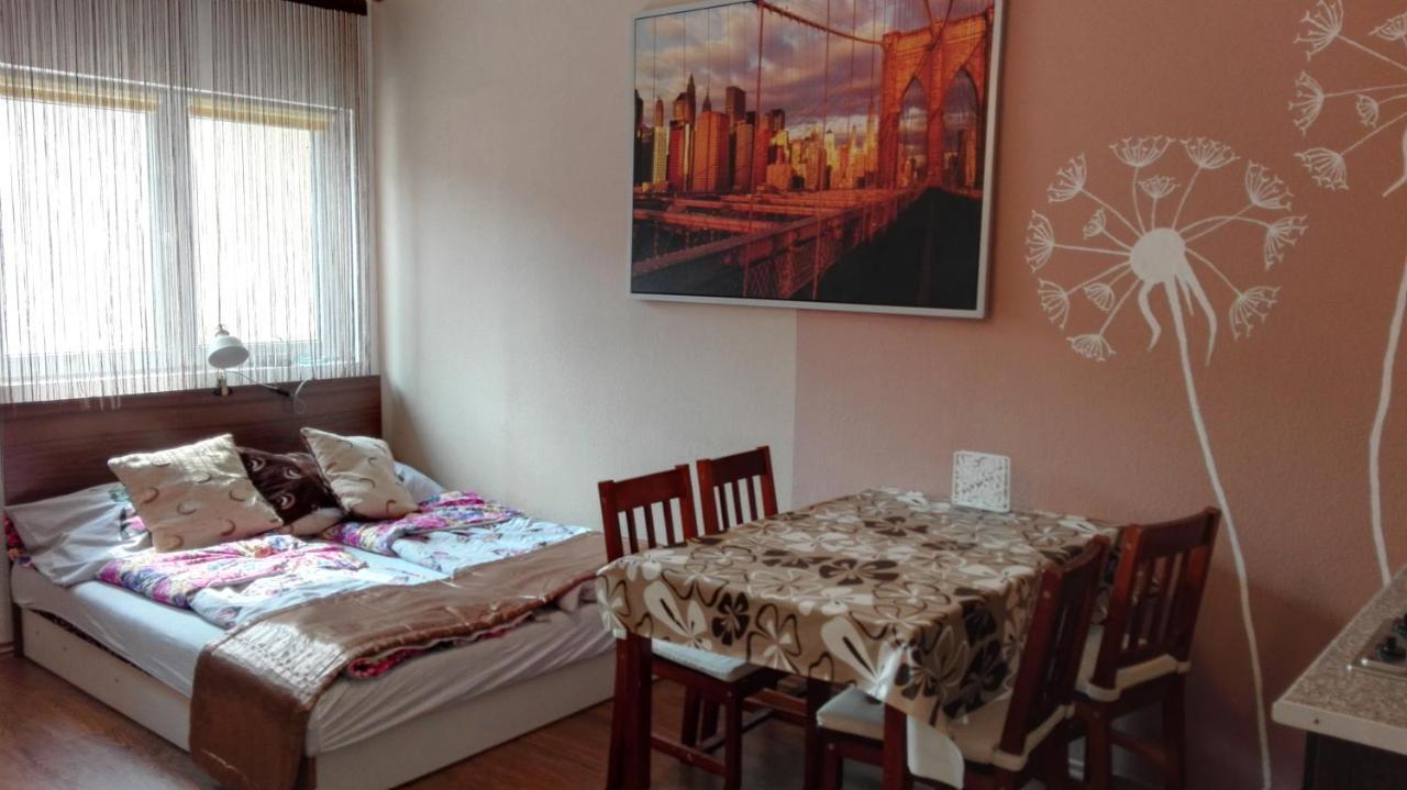Sunshine Apartman Appartement Siófok Buitenkant foto