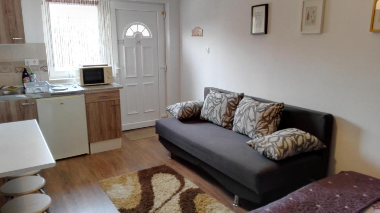 Sunshine Apartman Appartement Siófok Buitenkant foto