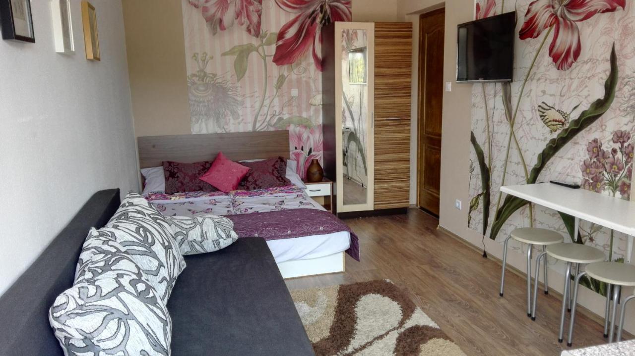 Sunshine Apartman Appartement Siófok Buitenkant foto